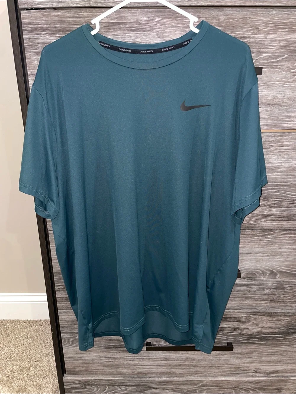 Nike Men’s Teal Athletic Short-Sleeve Shirt